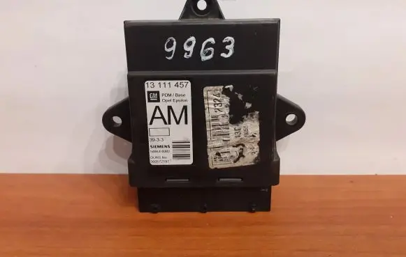 Opel Vectra C Door control unit/module 13111457 9963