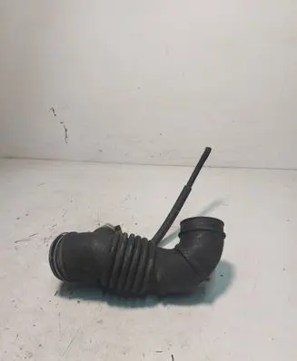 Air intake hose/pipe