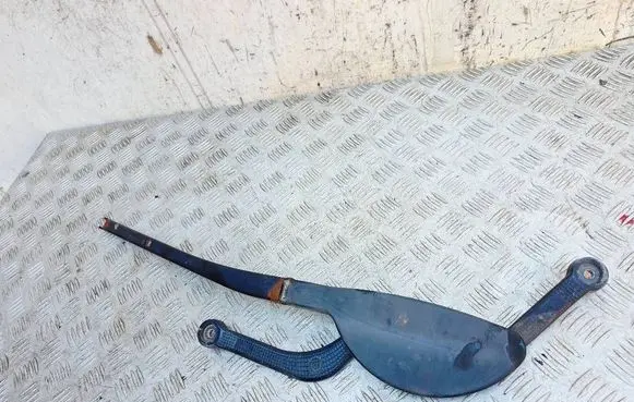 BMW 5 E39 Front wiper blade arm 8209880 61618209880
