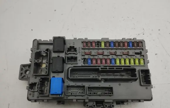 Honda Accord Fuse module TL4S011GT