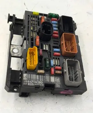 Citroen Berlingo Fuse module 9664706280