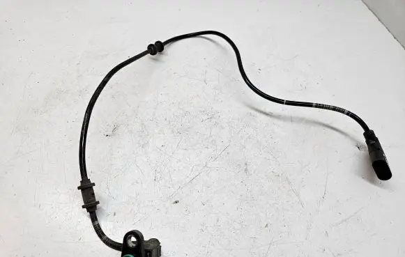 Mercedes-Benz E W238 ABS rear brake sensor A2135403905