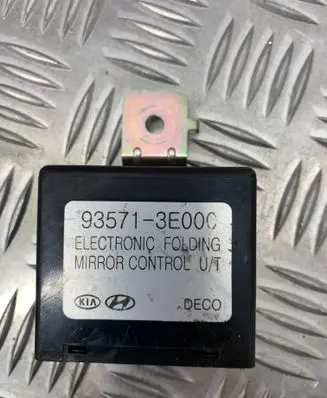 KIA Sorento Wing mirror control module 935713E00C