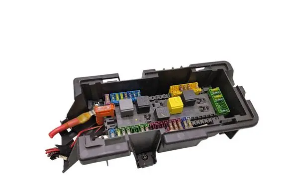 Mercedes-Benz GL X166 Fuse module A1669063901 A1660073799
