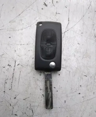 Peugeot 5008 Ignition key/card 