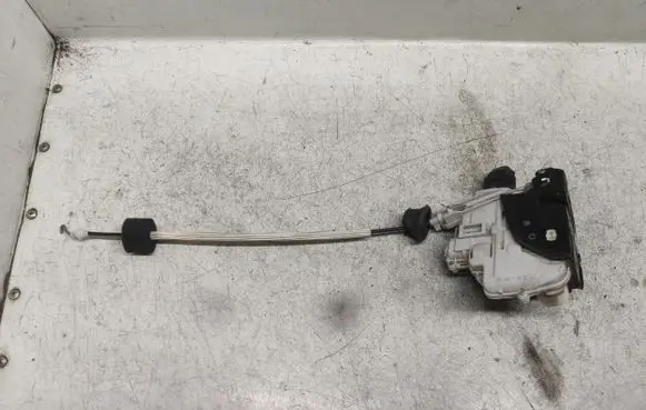 Audi A6 S6 C6 4F Front door lock
