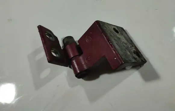 Peugeot 406 Rear door lower hinge