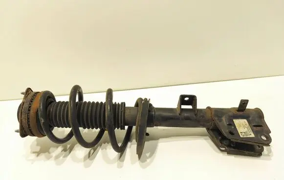 Chrysler Pacifica Front shock absorber with coil spring P68248726AD 824904011572 P68238134AB