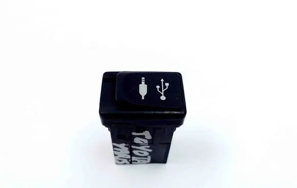 Toyota Yaris AUX in-socket connector 861900D030