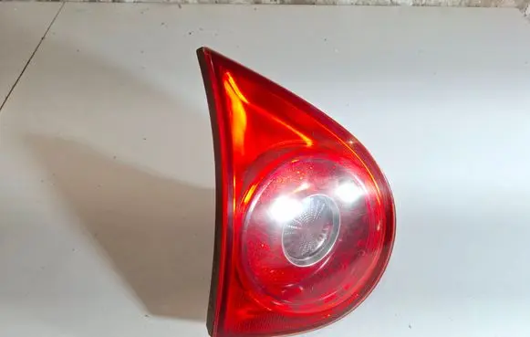 Volkswagen Golf V Tailgate rear/tail lights 1K6945093J 4VFX15K272AA