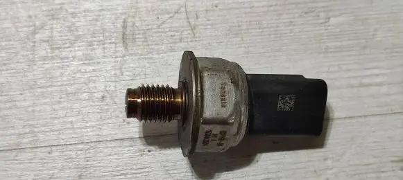 Nissan Qashqai Fuel pressure sensor 85PP6801 1530443504