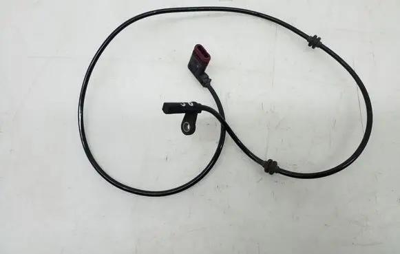 Mercedes-Benz C W204 ABS rear brake sensor A2045400317