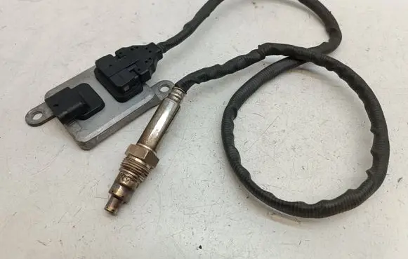 Mercedes-Benz GLC X253 C253 Lambda probe sensor A0009058611 0009058611 A3C01067900610