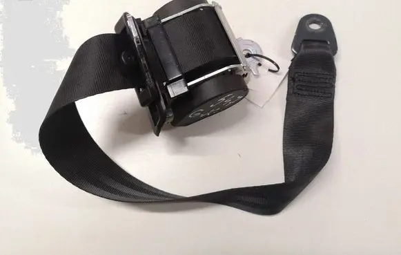 Peugeot 607 Rear seatbelt