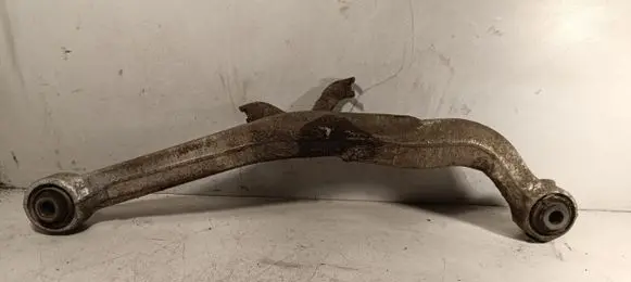 Rear control arm