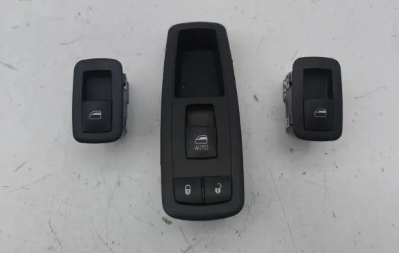 Jeep Cherokee Electric window control switch 68214156AA 68228155AA