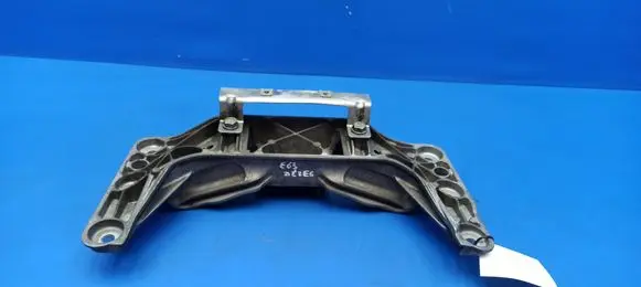 BMW 6 E63 E64 Gearbox mounting bracket 676110202 13992010 ENAC46000