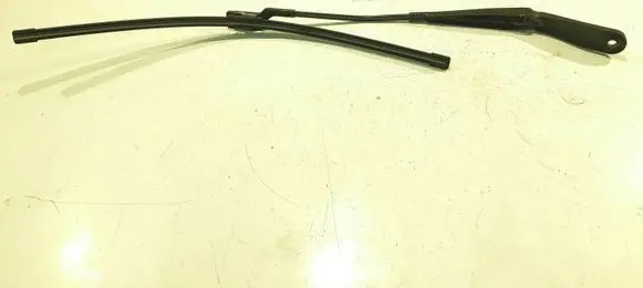 Volvo V70 Windshield/front glass wiper blade 30796035