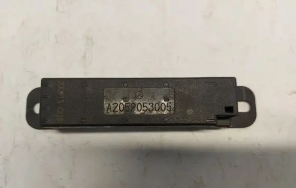 Mercedes-Benz EQC Aerial GPS antenna A2059053005JLK01