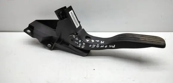 Ford Mondeo Mk III Accelerator throttle pedal 2S719F836CA