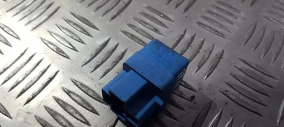 Nissan Terrano Other relay 252309f900 4ra940010-65