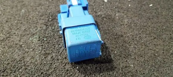 Nissan Primera Other relay 252309f900