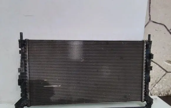 Volvo V50 Coolant radiator