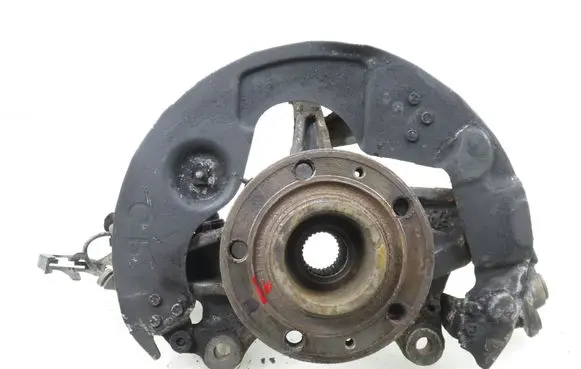 Peugeot 308 Front wheel hub spindle knuckle 
