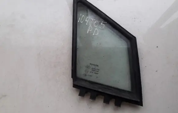 Toyota Corolla Verso AR10 Front door vent window glass four-door 