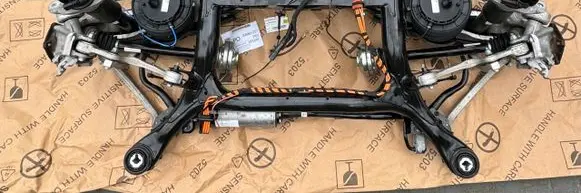 Audi RS Q8 Front anti-roll bar/sway bar 4M0411023AM