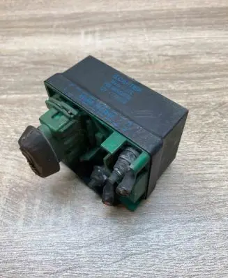 Citroen Berlingo Glow plug pre-heat relay 9619039780 735068