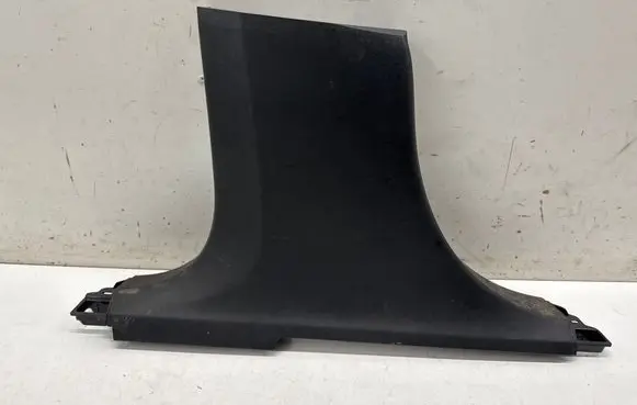 (B) pillar trim (bottom)