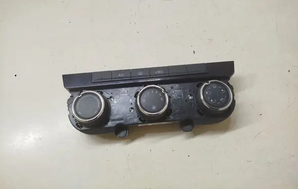 Skoda Octavia Mk3 (5E) Climate control unit 5E0820047H