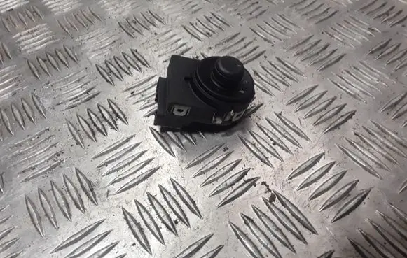 Chevrolet Cruze Wing mirror switch 13272182 2117250134