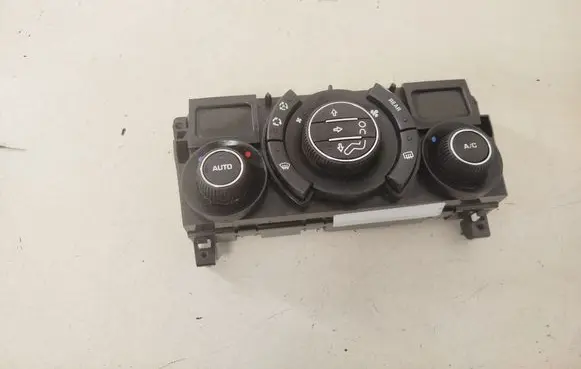 Peugeot 5008 Climate control unit 96738323