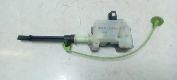 Volvo XC60 Fuel tank cap lock 86113136