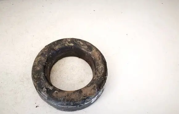 Mercedes-Benz C AMG W204 Front coil spring rubber mount a2103250284