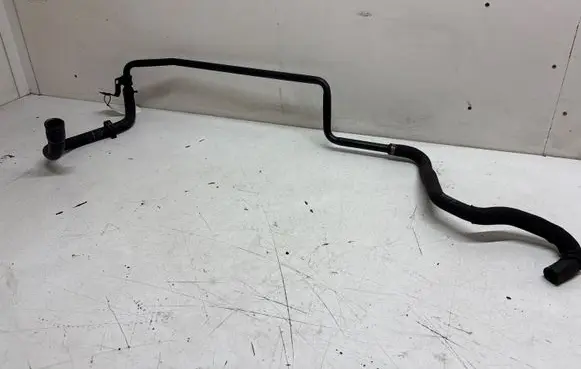 Mercedes-Benz ML W166 Engine coolant pipe/hose A1668305196