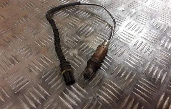 BMW 5 E39 Lambda probe sensor 0258005259 75034419 117875034419