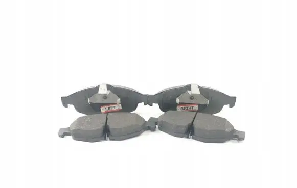 Chrysler Sebring (ST-22 - JR) Brake pads (front) 05018942AA
