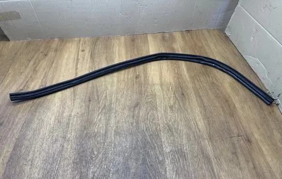 BMW 2 F22 F23 Front door rubber seal 7267927