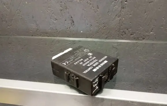 Toyota Avensis T220 Other control units/modules 8974105030 05810730