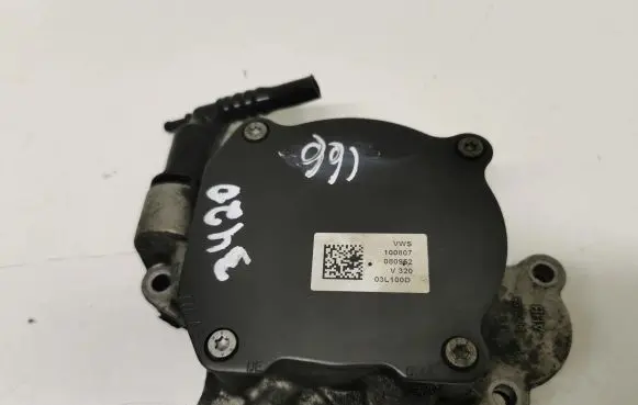 Skoda Fabia Mk2 (5J) Vacuum pump 03L145207