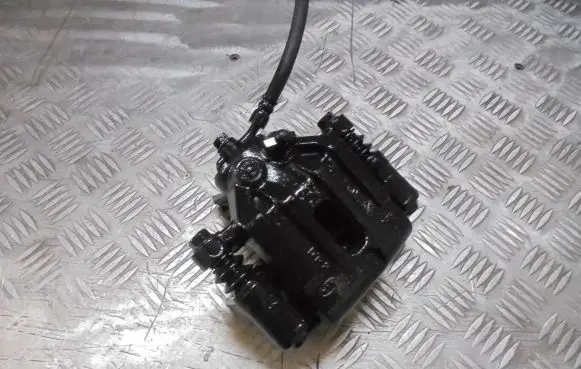 KIA Carens II Rear brake caliper KAA2954