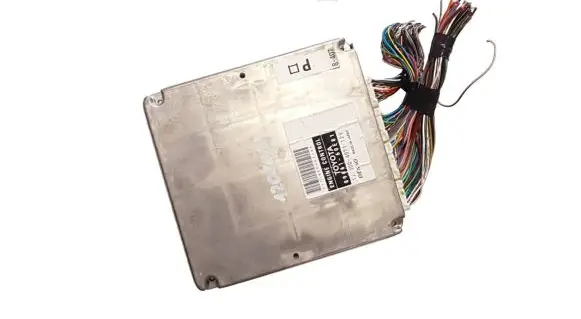 Toyota Land Cruiser (J120) Engine control unit/module 8966160E81 1768004071