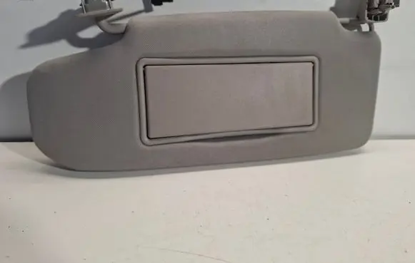 Volvo V60 Sun visor