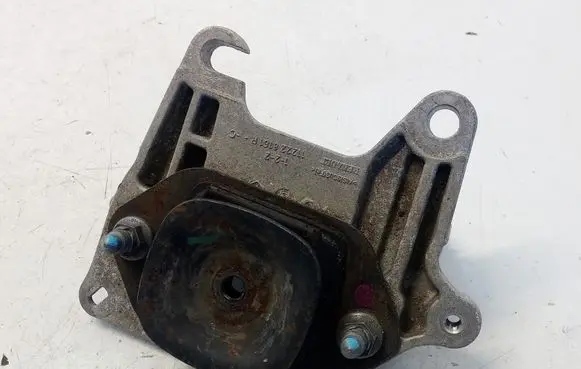 Renault Trafic III (X82) Gearbox mounting bracket 112228161R