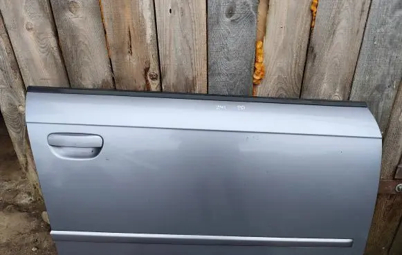 Audi A4 S4 B7 8E 8H Front door