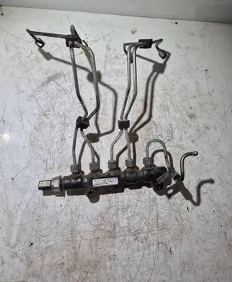 Citroen C4 I Fuel main line pipe 9654592680