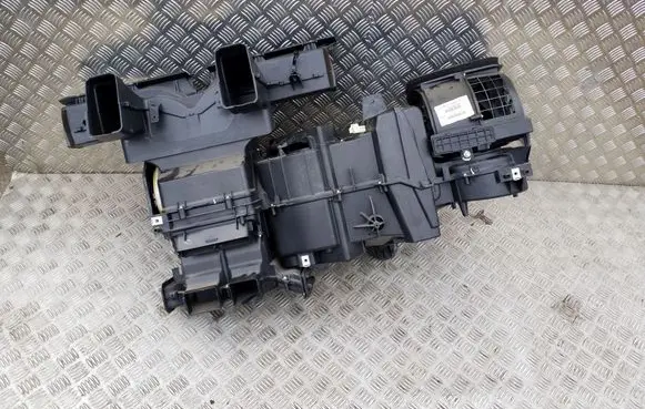 Nissan Pathfinder R51 Interior heater climate box assembly housing 27210EC210
